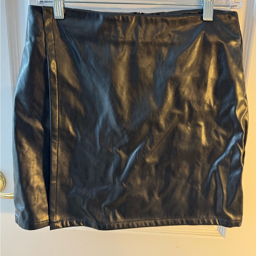 Black faux leather mini skirt